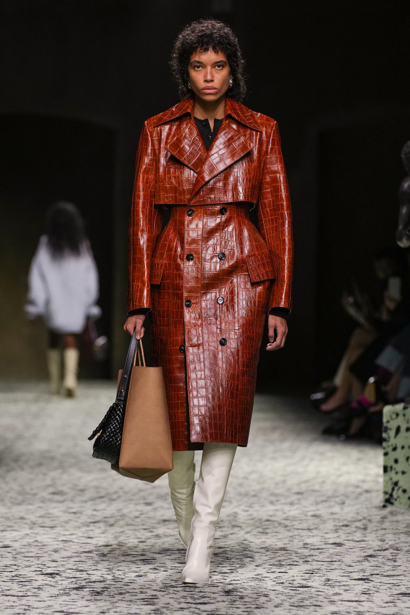 Bottega Veneta Dressed a Variety of Characters for Fall 2023, All Chic – WWD