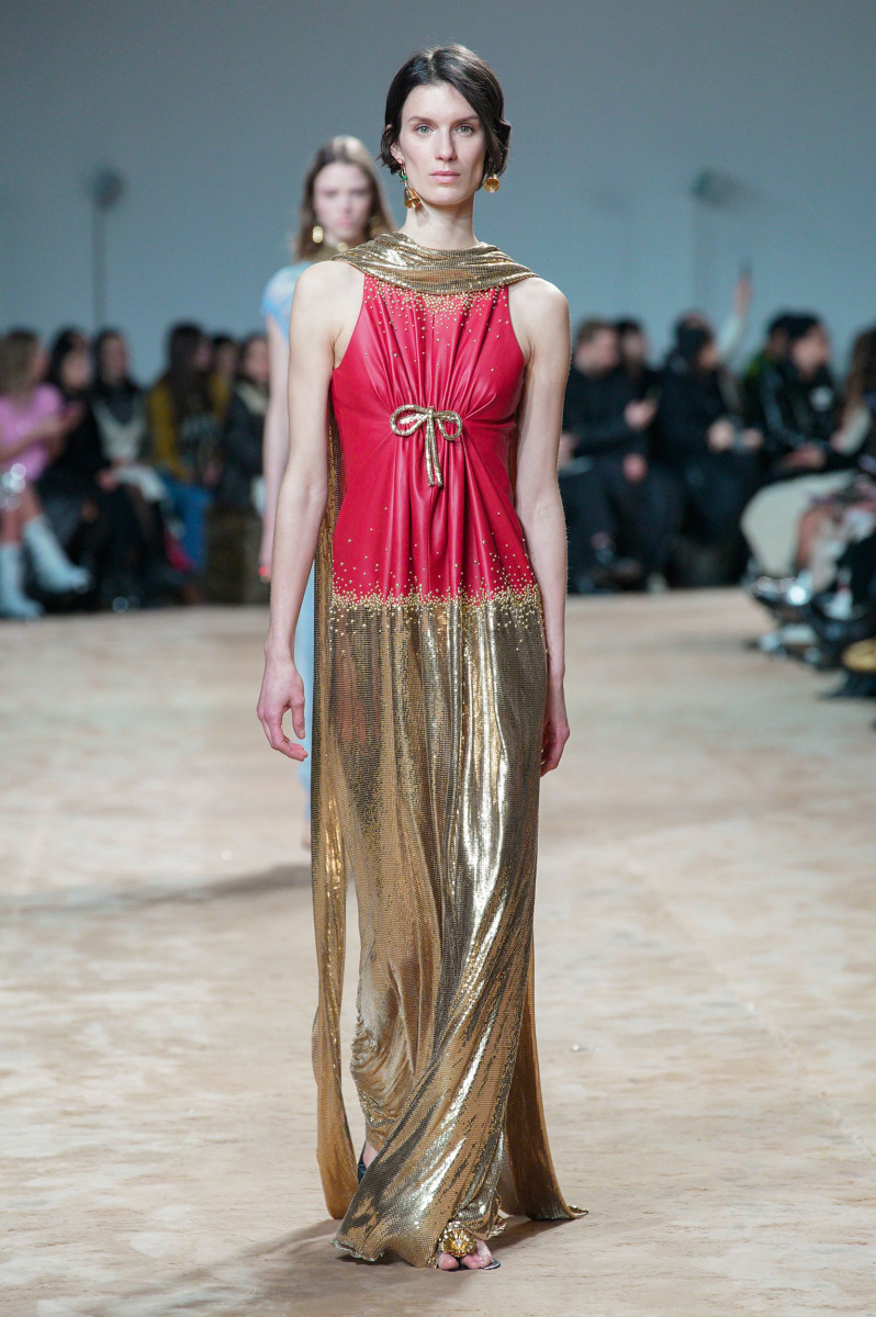 Paco Rabanne Fall 2023 Paid Tribute to the Late Designer and Salvador ...