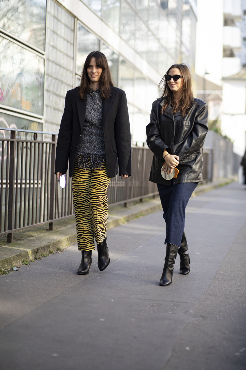 Mini Skirts and Boots Ruled the Streets on Day 2 of Paris Fashion Week ...