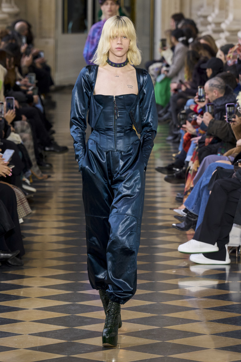 Paris, punk and platforms: Step inside Vivienne Westwood's AW23 collection  – Fashion North