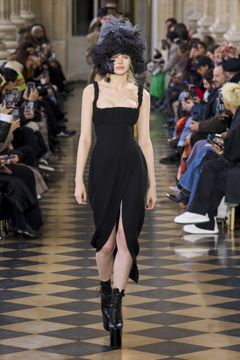 Vivienne Westwood SS23 – Paris Fashion Week - THE FALL