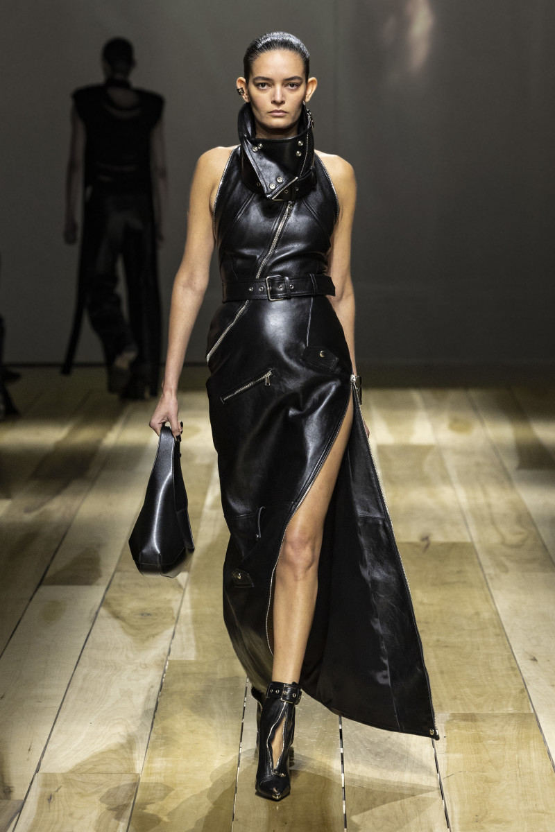 Alexander McQueen Fall 2023 Collection - Fashionista