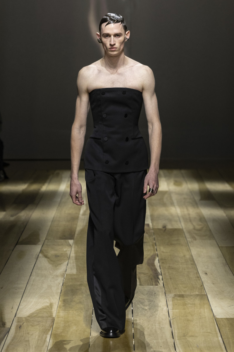 Alexander McQueen Fall 2023 Collection - Fashionista