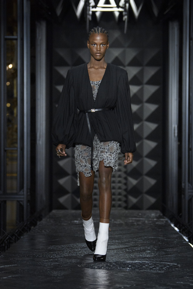 Infrastructure-intelligenceShops Marketplace, Could Louis Vuitton's Skirts  and Sensible Shoes Bring Back Higher Hemlines for Spring 2020