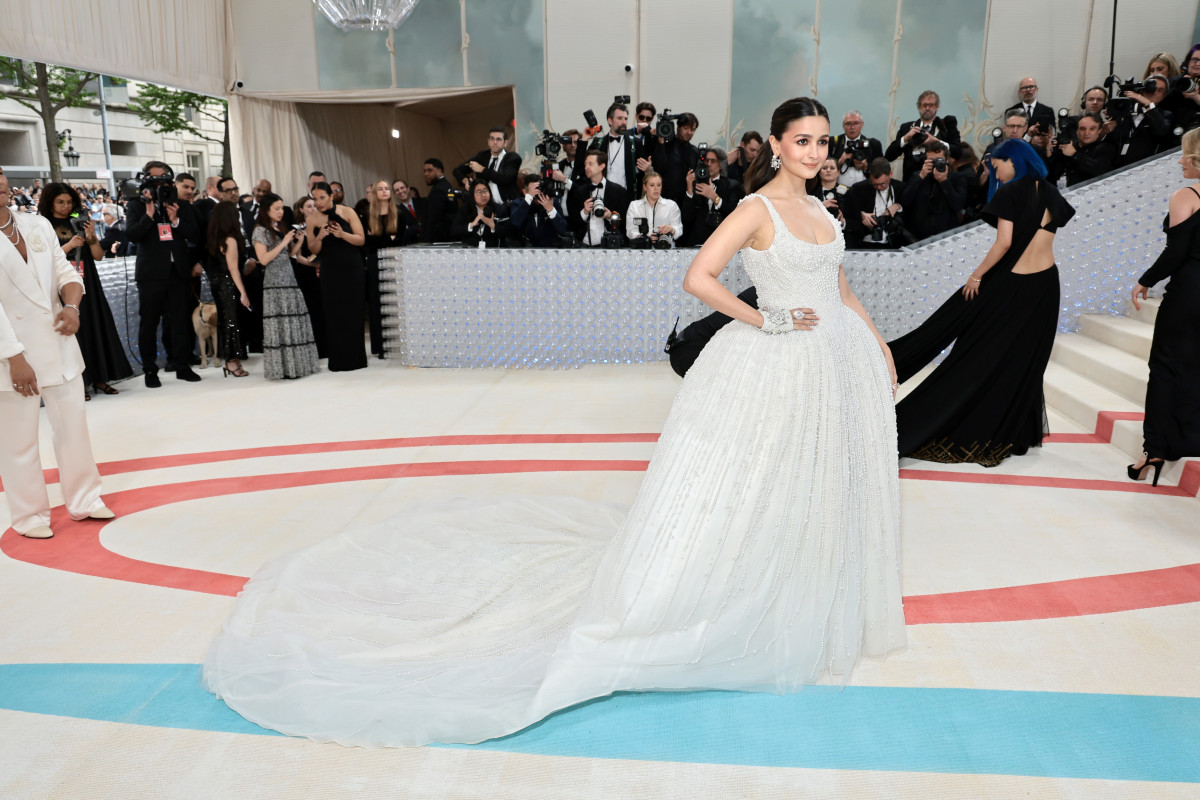 2023 Met Gala Red Carpet Every Outfit, Look - Fashionista