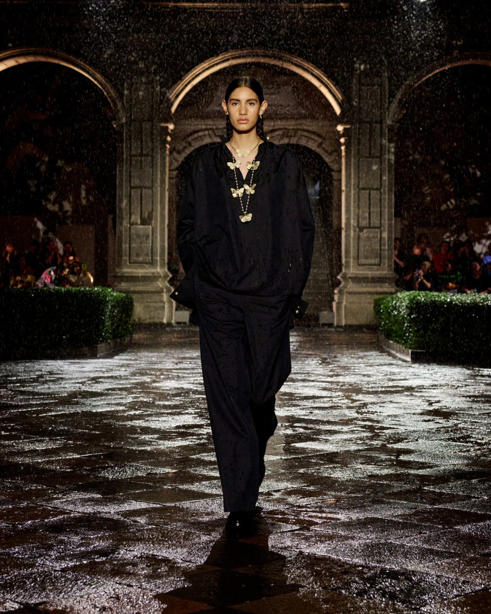 Dior Collaborates With Mexican Artisans for Cruise 2024 - Fashionista