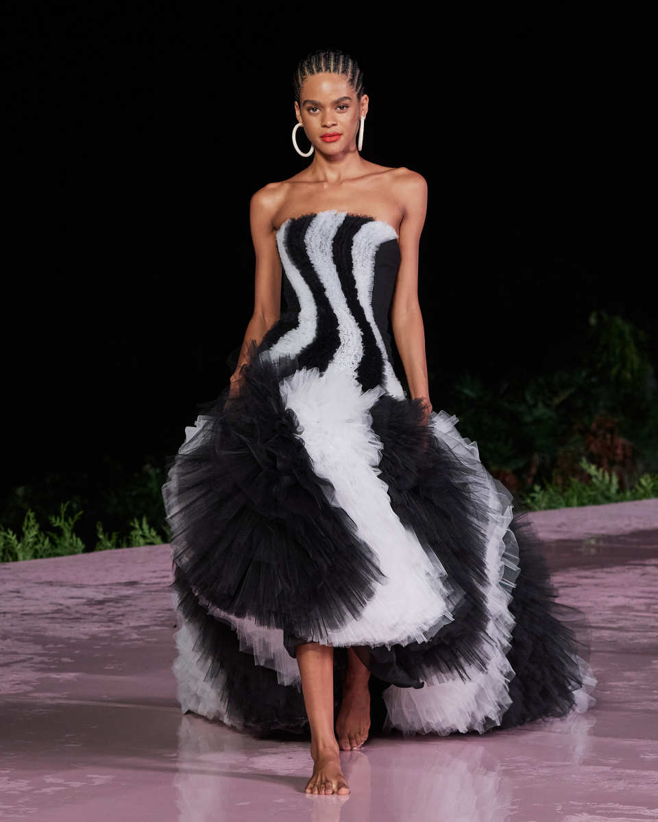 Carolina Herrera Goes Sexy for Resort 2024 in Rio - Fashionista