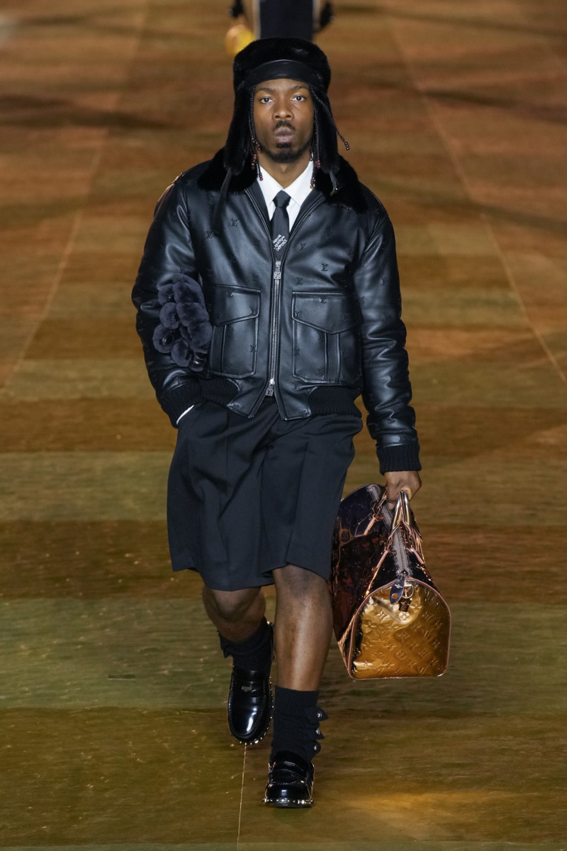 Latest Fashion Brand Updates, Campaigns & Shows  LE MILE Magazine News  Blog - Pharrell Williams Ushers in a New Dawn with Louis Vuitton  Spring-Summer 2024 Men's Collection - LE MILE
