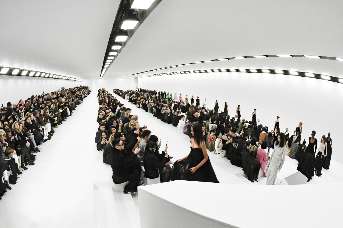 Watch the Givenchy Runway Show Live - Fashionista