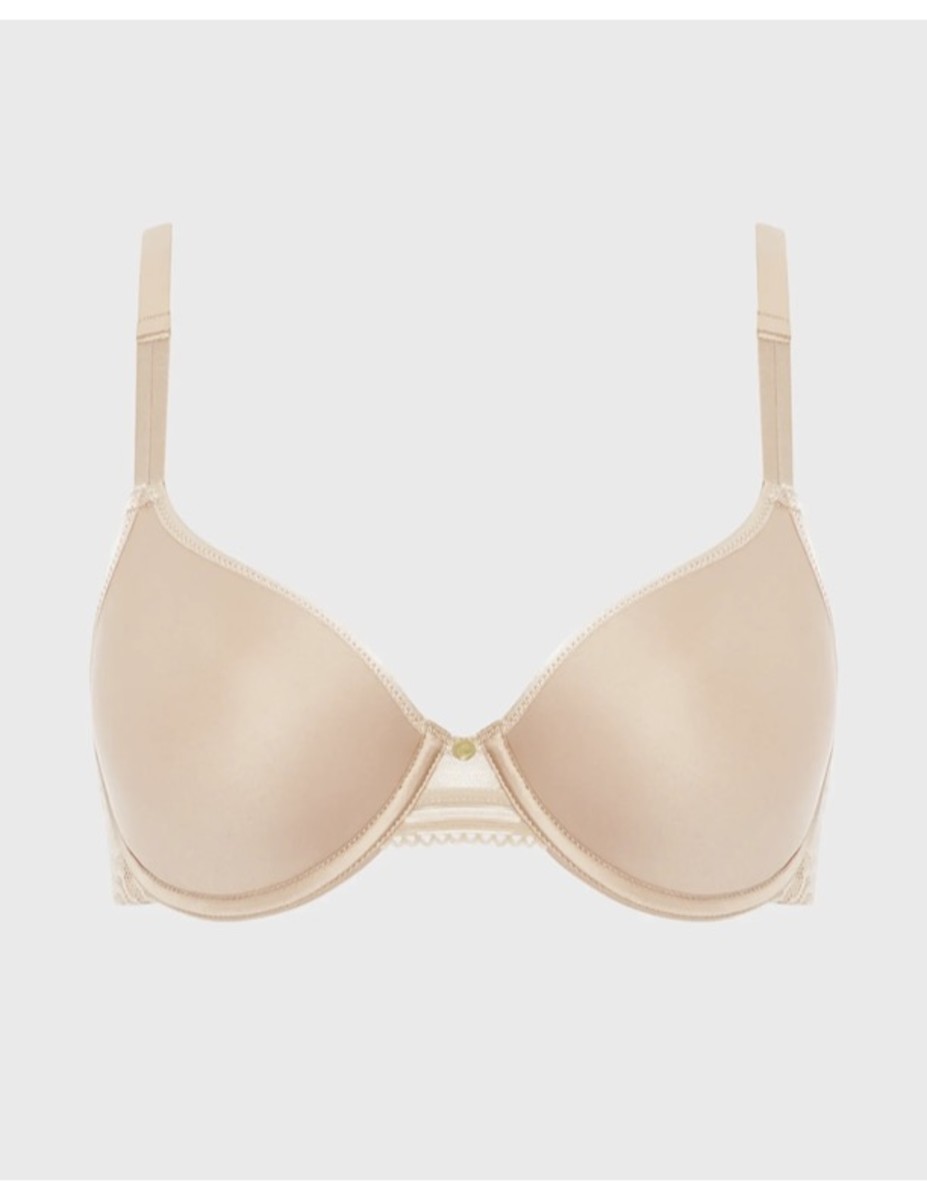 This Bestselling T-Shirt Bra Finally Ended My One-Sided Feud With Bras