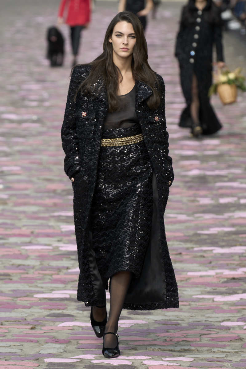 Chanel Takes Haute Couture to the Quai for Fall 2023 - Fashionista