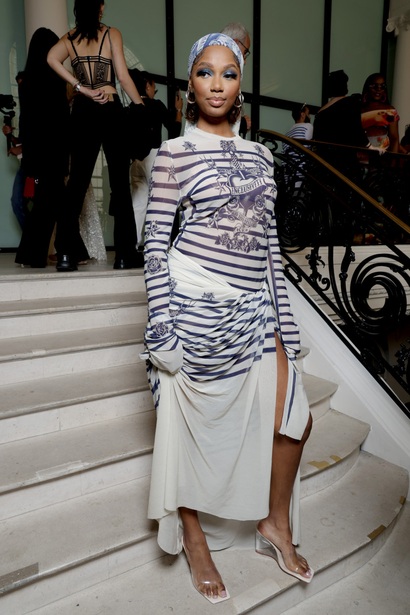 5 Show-Stopping Celebrity Looks From Paris Fashion Week!
