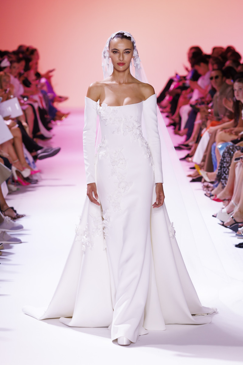 All the Best Fall 2023 Haute Couture Brides - Fashionista