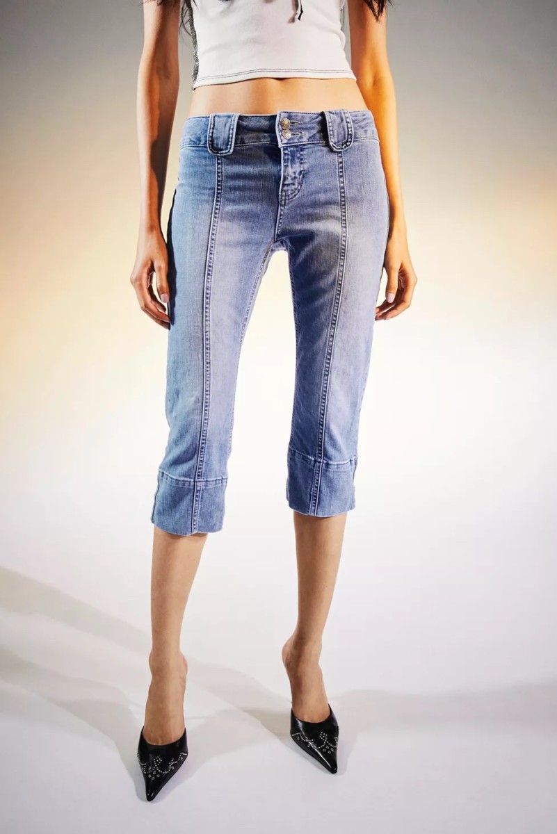 Woman's capri pants in 2024