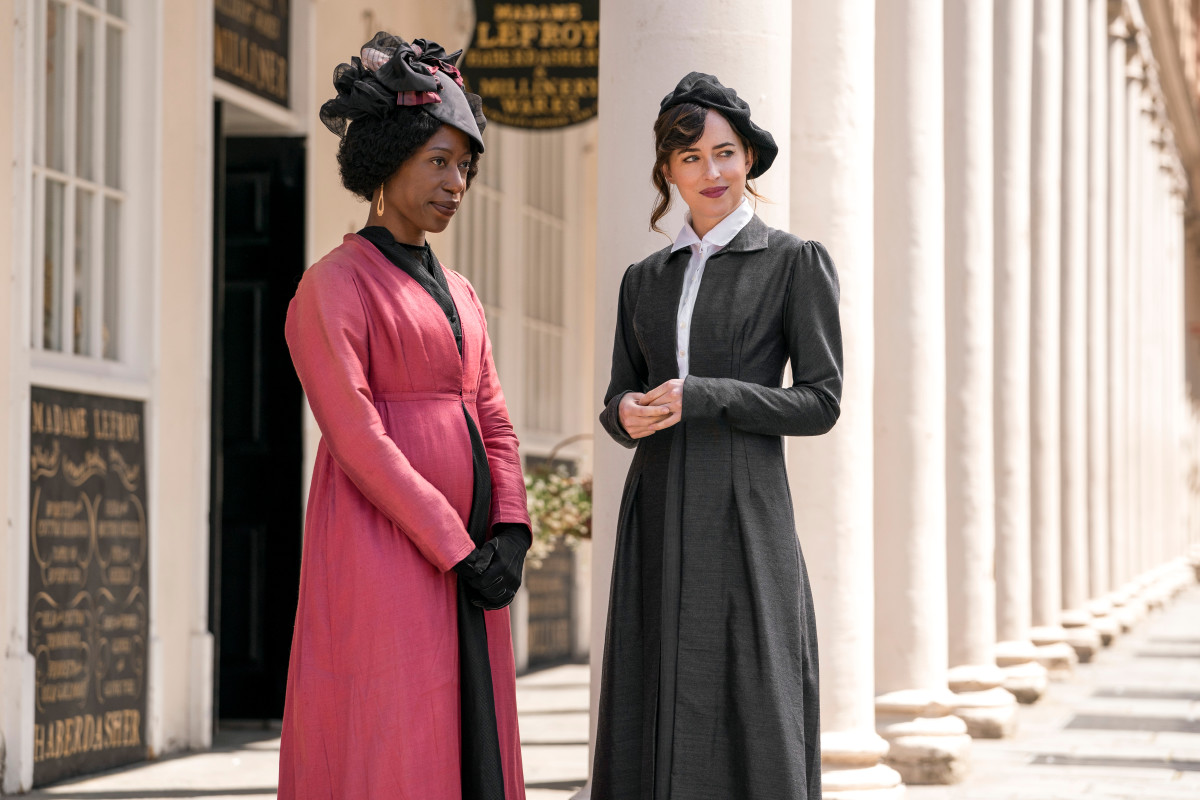 Lady Russell (Nikki Amuka-Bird) and Anne back in her sartorial comfort zone, but with a beret.