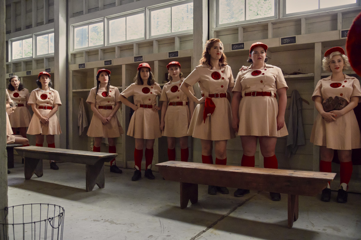 The Rockford Peaches, left to right: Lupe (Roberta Colindrez), Shirley (Kate Berlant), Carson (Jacobson), Greta (Carden), Jo (Melanie Field) and Maybelle (Molly Ephraim).