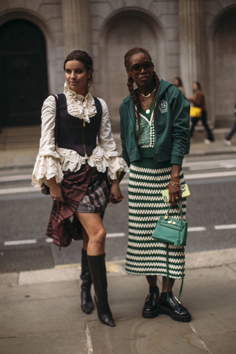 The 41 Best Street Style Looks From London Fashion Week Spring 2023 - Fashionista