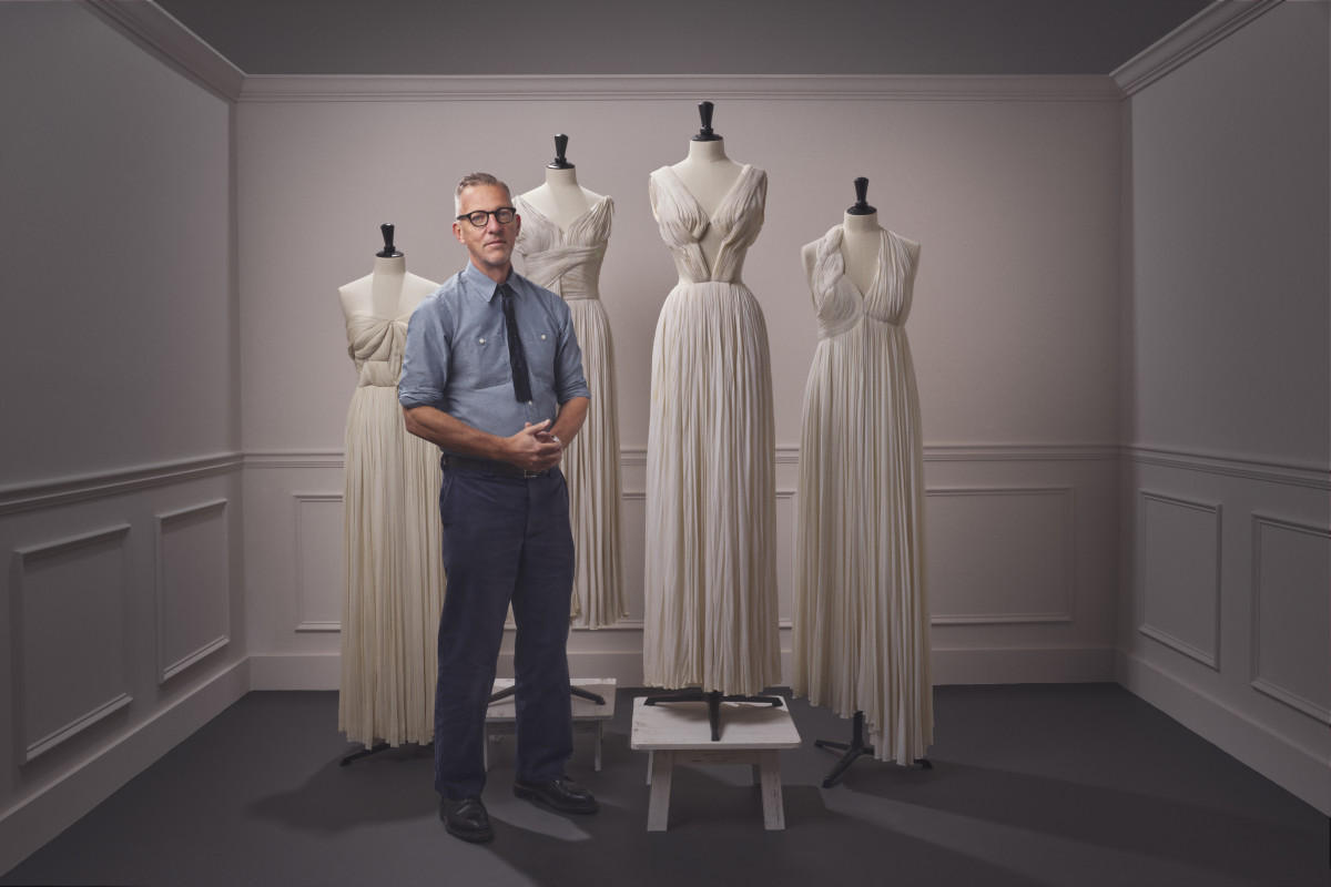 Olivier Saillard curated the exhibit from more than 900 pieces discovered across Alaïa's extensive collections.
