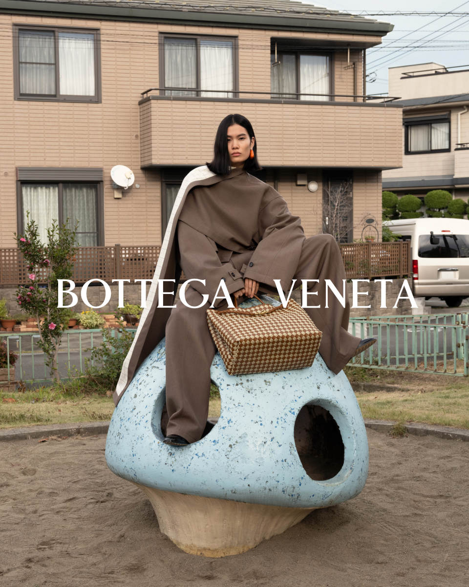 See All The Spring 2024 Fashion Campaigns Here Fashionista   Bottega Veneta Spring 2024 Campaign 