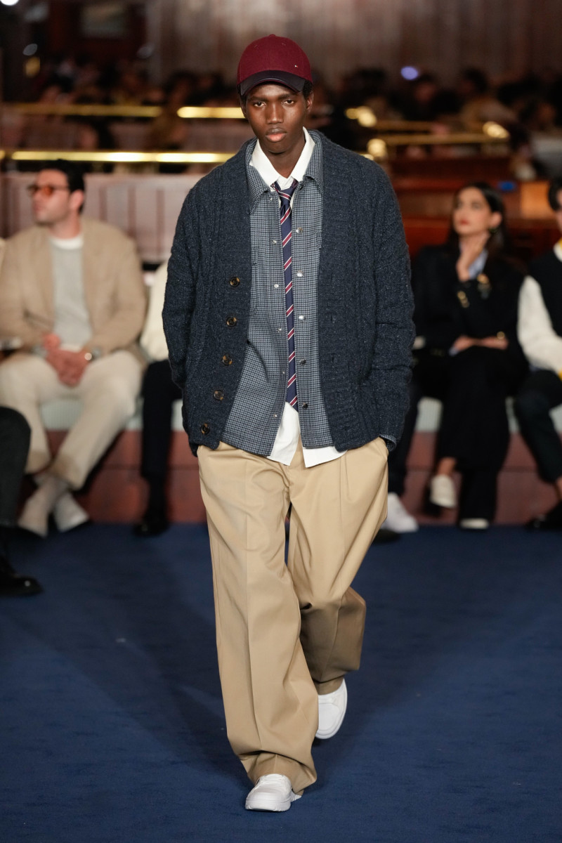 Tommy Hilfiger Does His Version of Upper East Side Prep for Fall 2024 ...