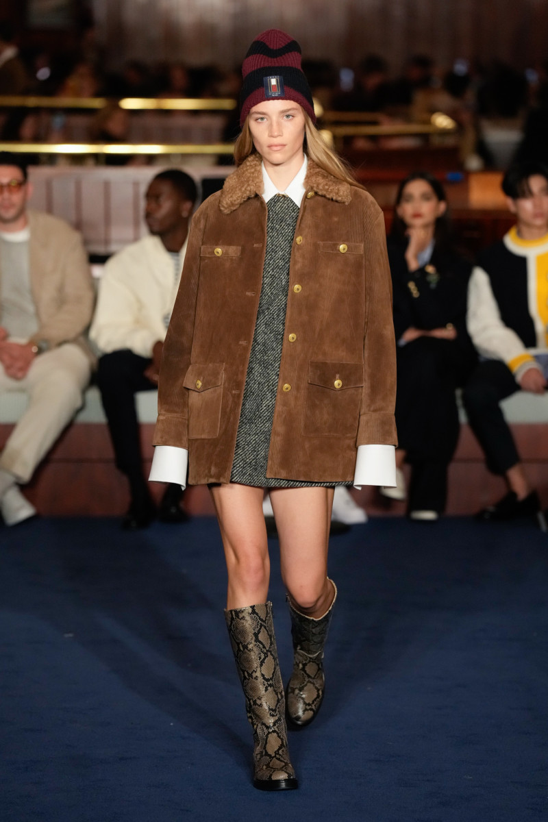 Tommy Hilfiger Does His Version Of Upper East Side Prep For Fall 2024   Tommy Hilfiger Fall 2024 Collection 40 