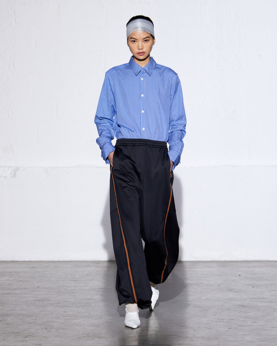 Tibi Flavors Its Luxurious Minimalism With A Hint Of Athleticism For   Tibi Fall 2024 11 