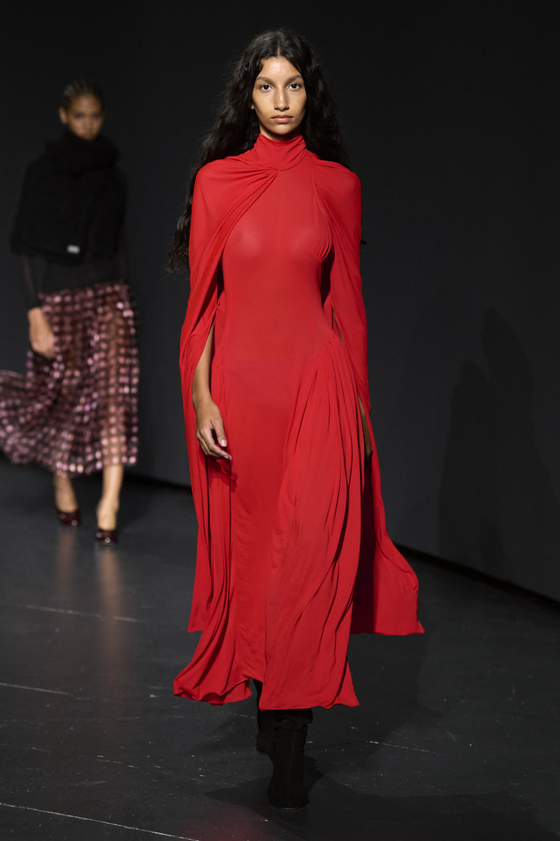 16Arlington Declares Shirts as Scarves for Fall 2024 Fashionista