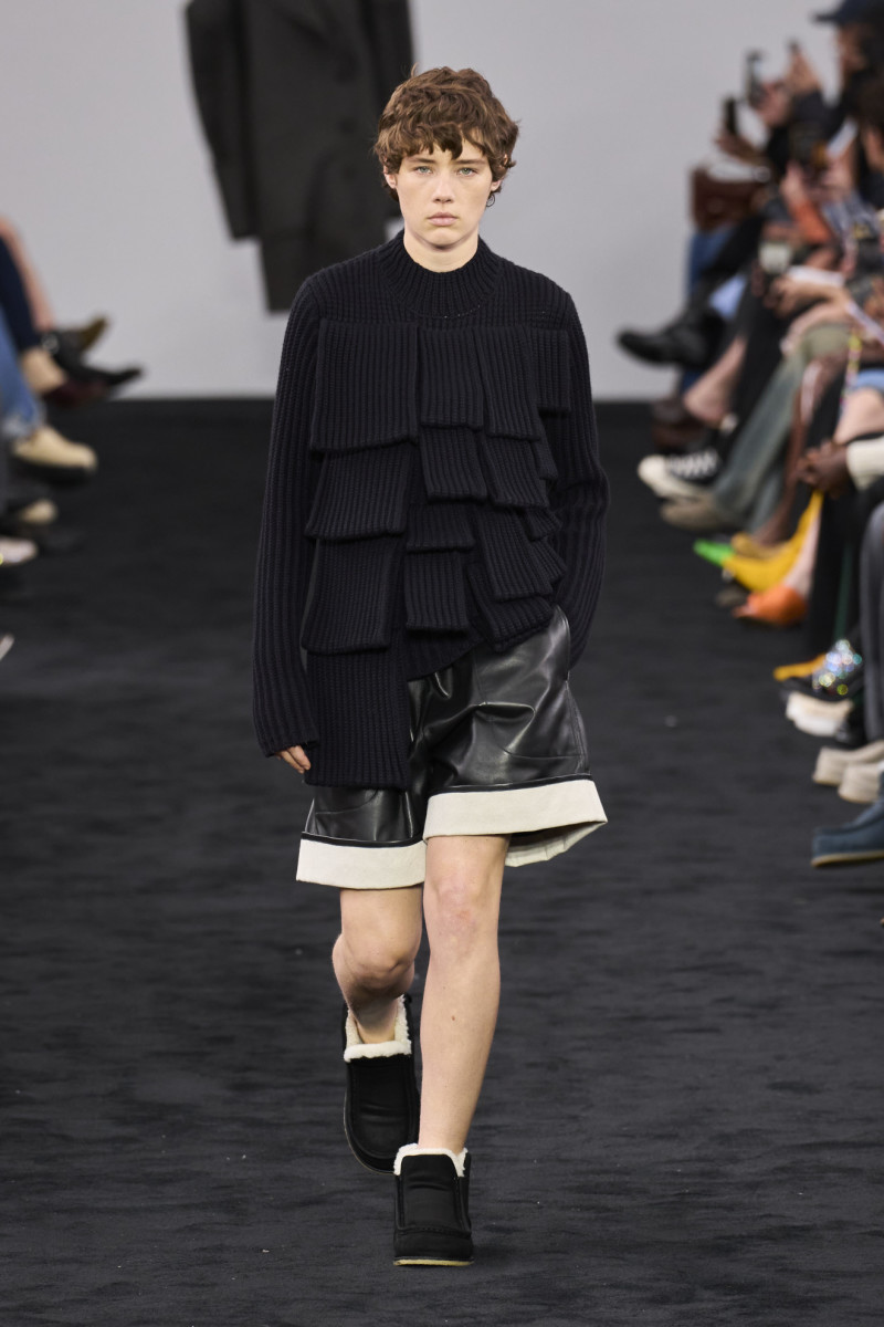 Jonathan Anderson Puts The Infinite Possibility Of Knits On Display For   Jw Anderson Fall 2024 10 