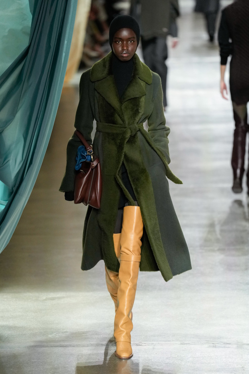 Fendi Fall 2024 Collection Fashionista   Fendi Fall 2024 Look 14 