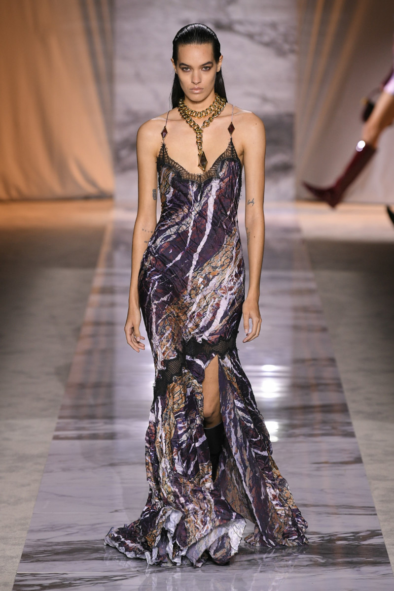 Roberto Cavalli's Print-Filled Fall 2024 Collection Is an Ode to Marble ...