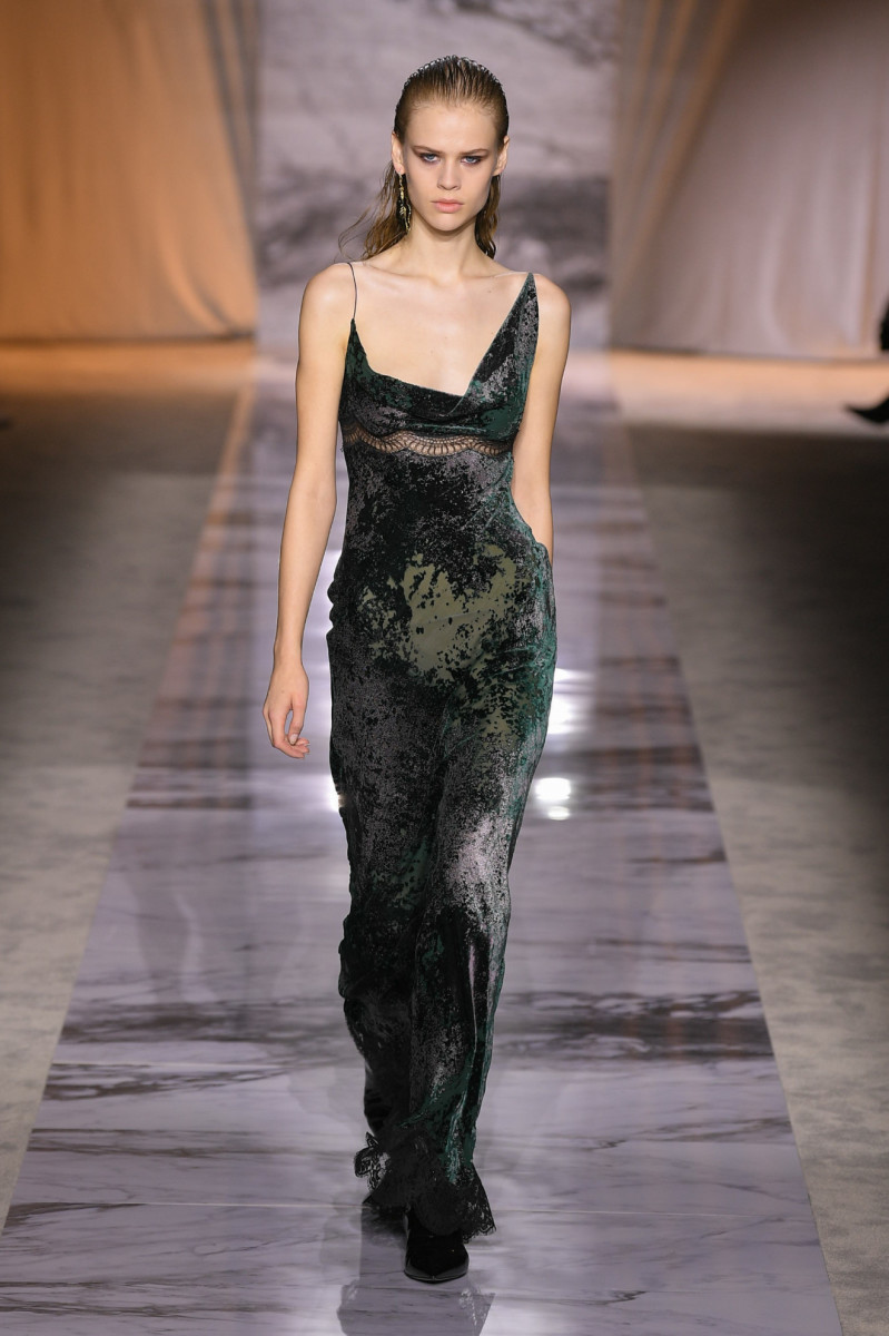 Roberto Cavalli's Print-Filled Fall 2024 Collection Is an Ode to Marble ...