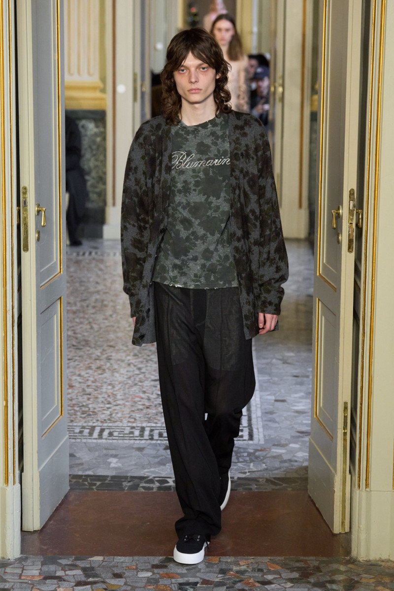 Walter Chiapponi's Blumarine Debut Doesn't Stray Far From the Brand's ...