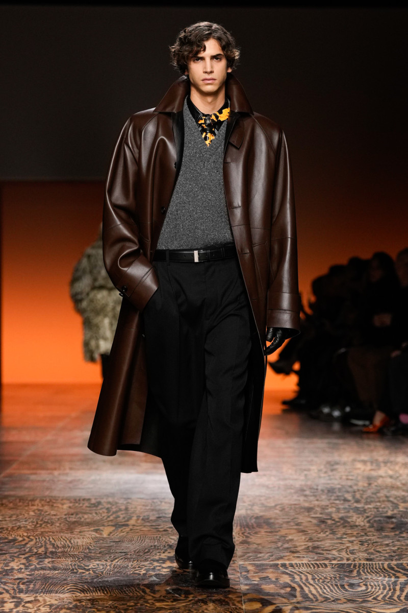 Matthieu Blazy Moves With Intention For Bottega Veneta Fall 2024 ...