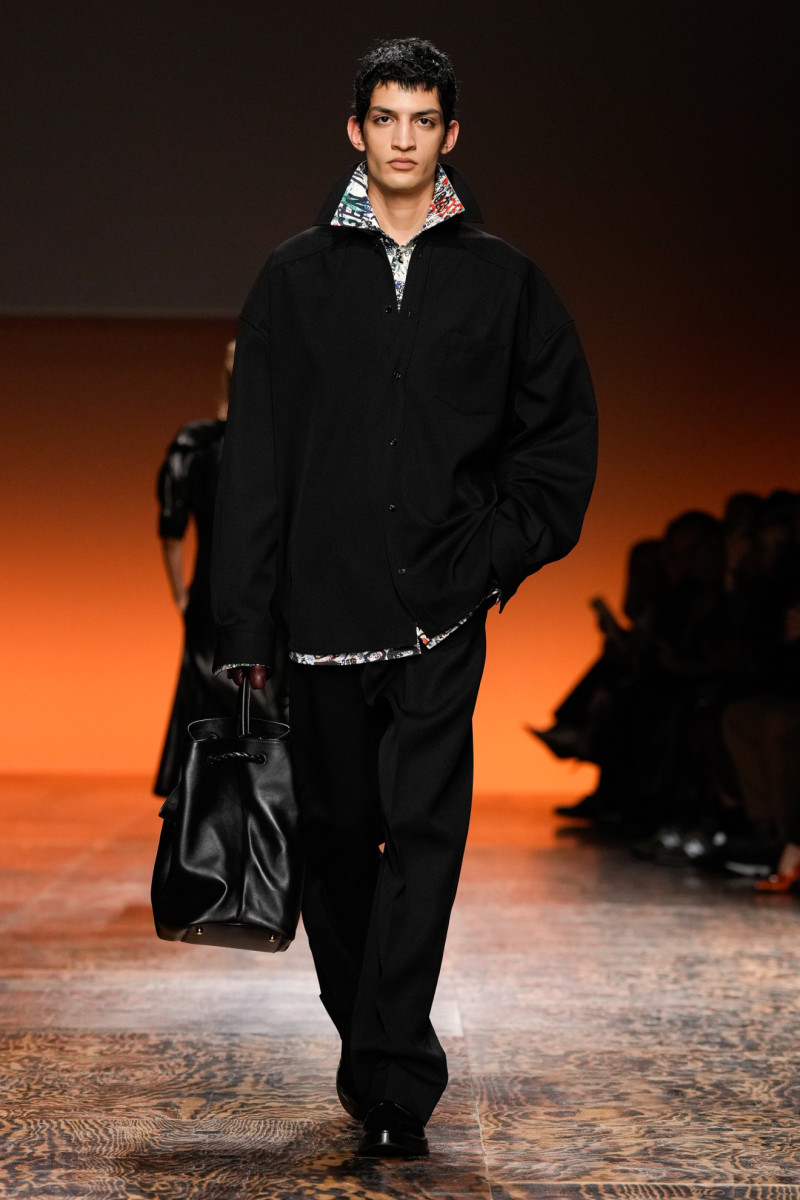 Matthieu Blazy Moves With Intention for Bottega Veneta Fall 2024 ...