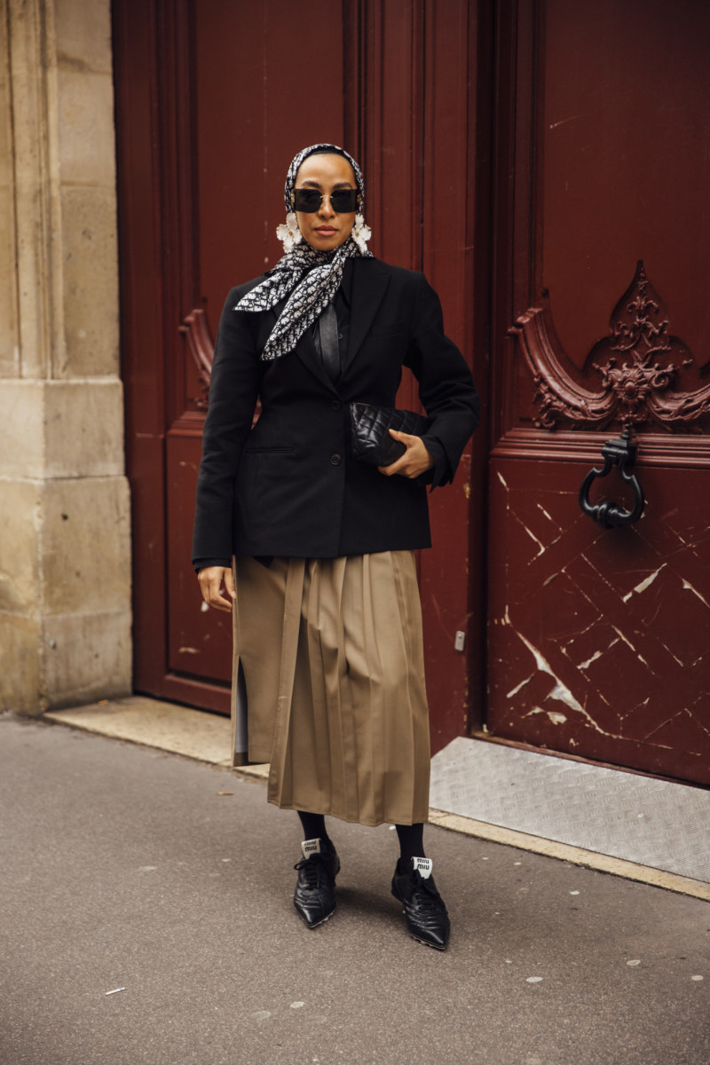 Day 2 of Paris Fashion Week Street Style Was All About Tights - Fashionista