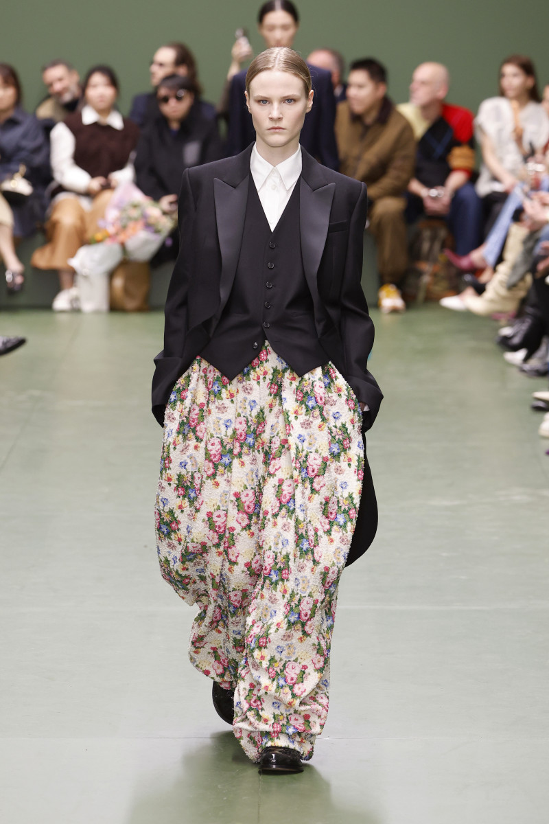 You'll Want to Zoom in on Every Look From Loewe Fall 2024 You'll Want to Zoom in on Every Look From Loewe Fall 2024