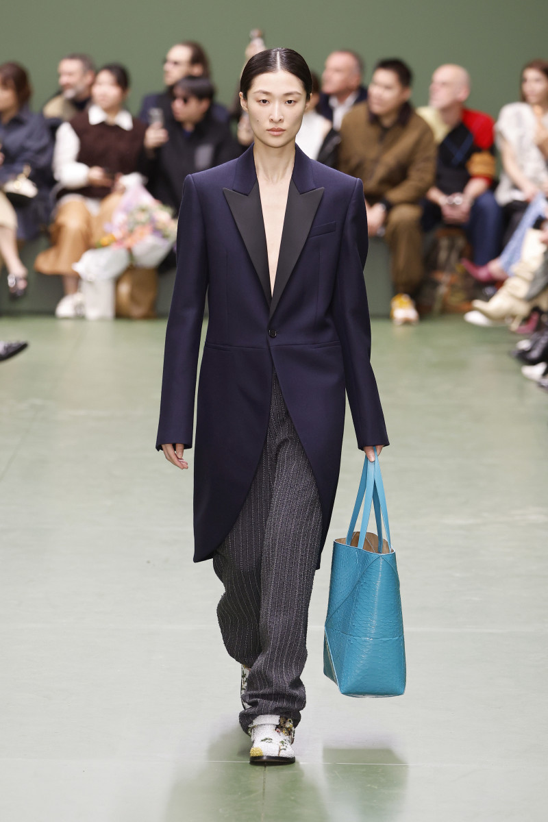 You Ll Want To Zoom In On Every Look From Loewe Fall 2024 Fashionista   Loewe Fall 2024 15 