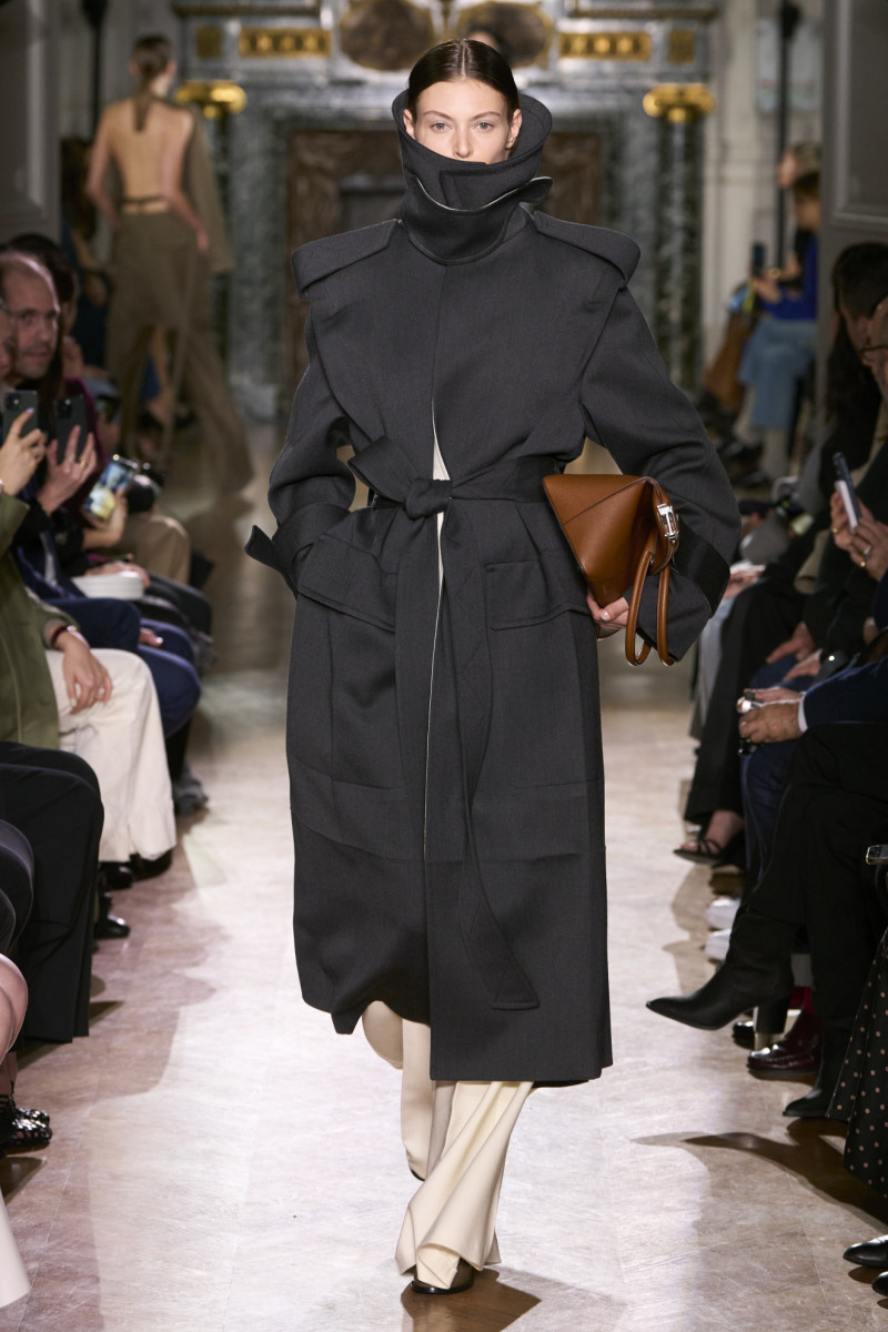 Victoria Beckham's Fall 2024 Collection is Her Most Experimental Yet ...