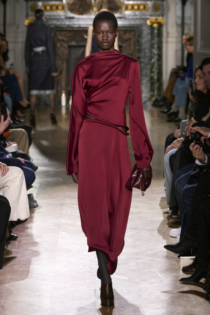 Victoria Beckham's Fall 2024 Collection is Her Most Experimental Yet ...