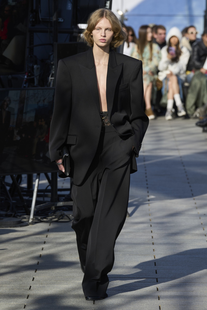 Stella McCartney Plays With New Proportions for Fall 2024 - Fashionista