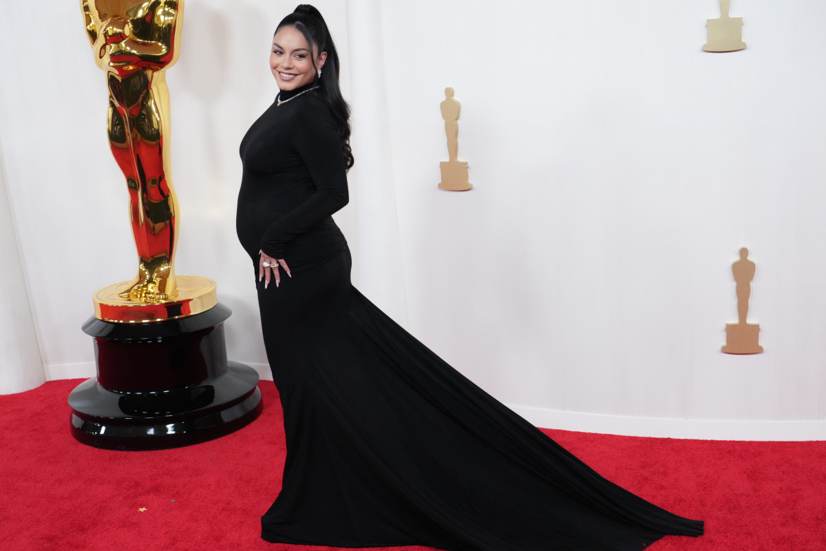 Vanessa Hudgens Debuts Baby Bump in Vera Wang at the 2024 Oscars