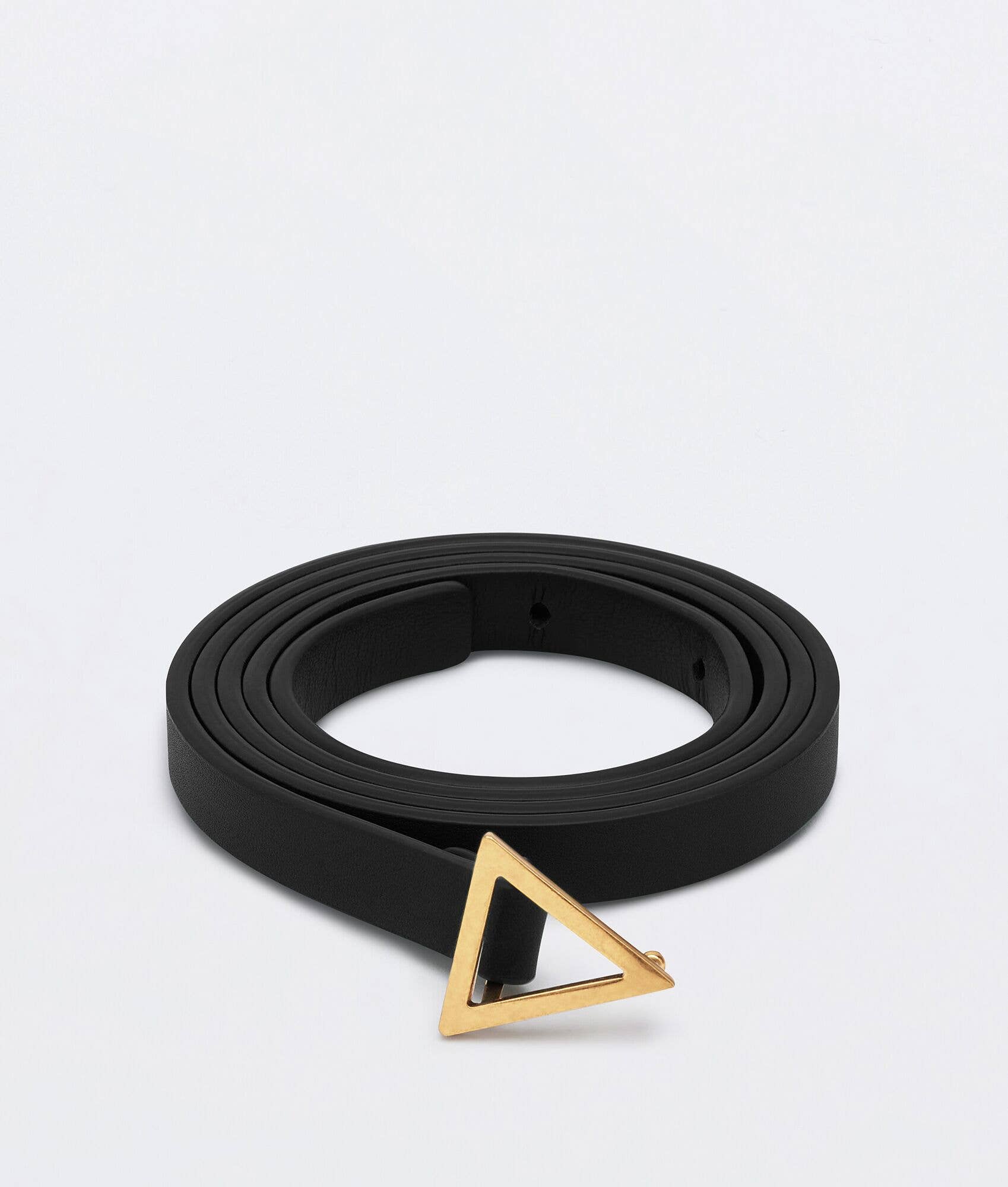 Triangular Belt 27 Minimalist Belts for Everyday Practicality - Fashionista