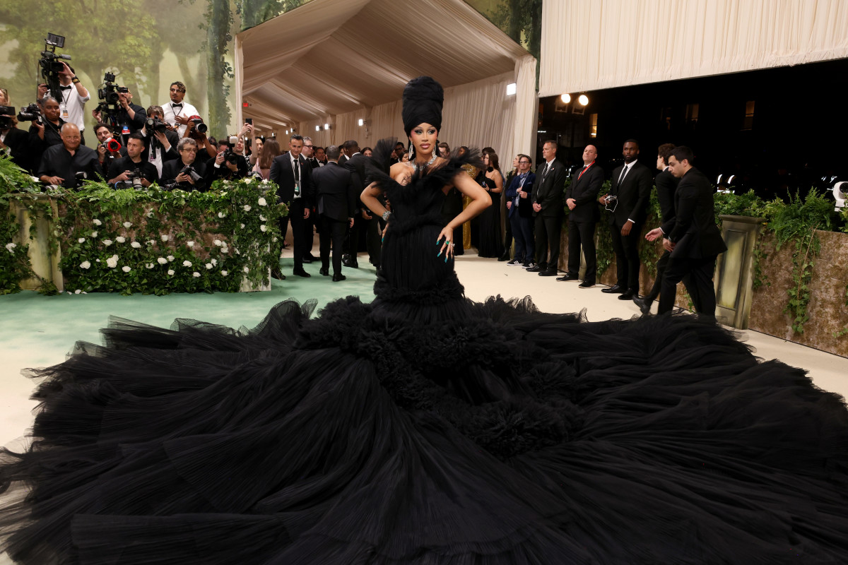 cardi-b-met-gala-2024-every-look-7