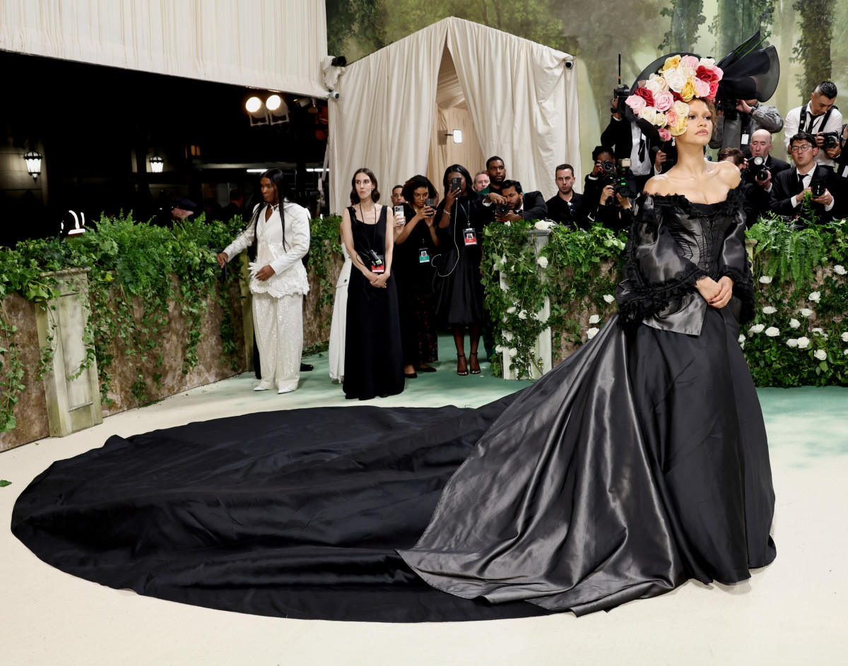 Every Single Look From the 2024 Met Gala Red Carpet - Fashionista