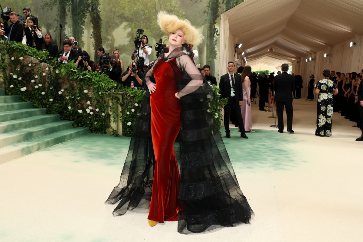 Every Single Look From the 2024 Met Gala Red Carpet - Fashionista