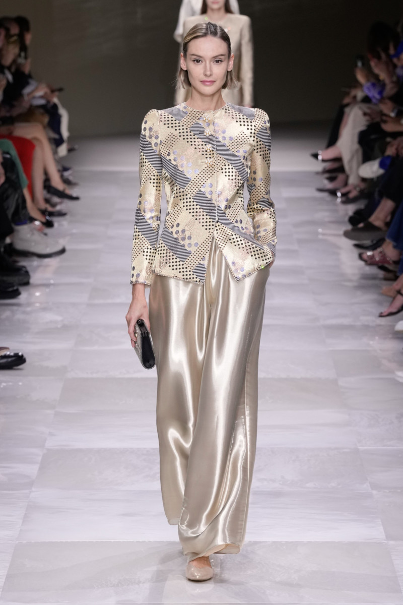 Giorgio Armani Privé Fall 2024 Haute Couture Collection - Fashionista