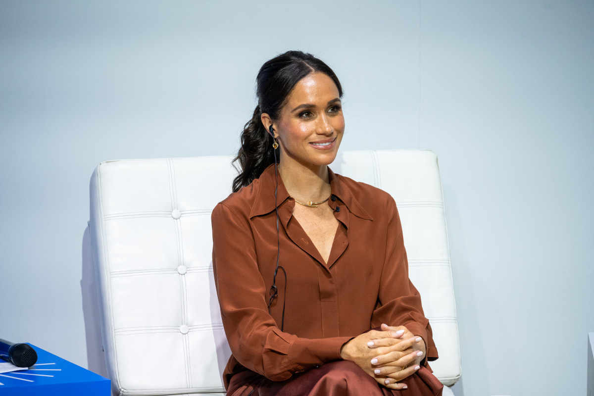 Must Read Meghan Markle Invests in Cesta Collective, Alexa Chung and