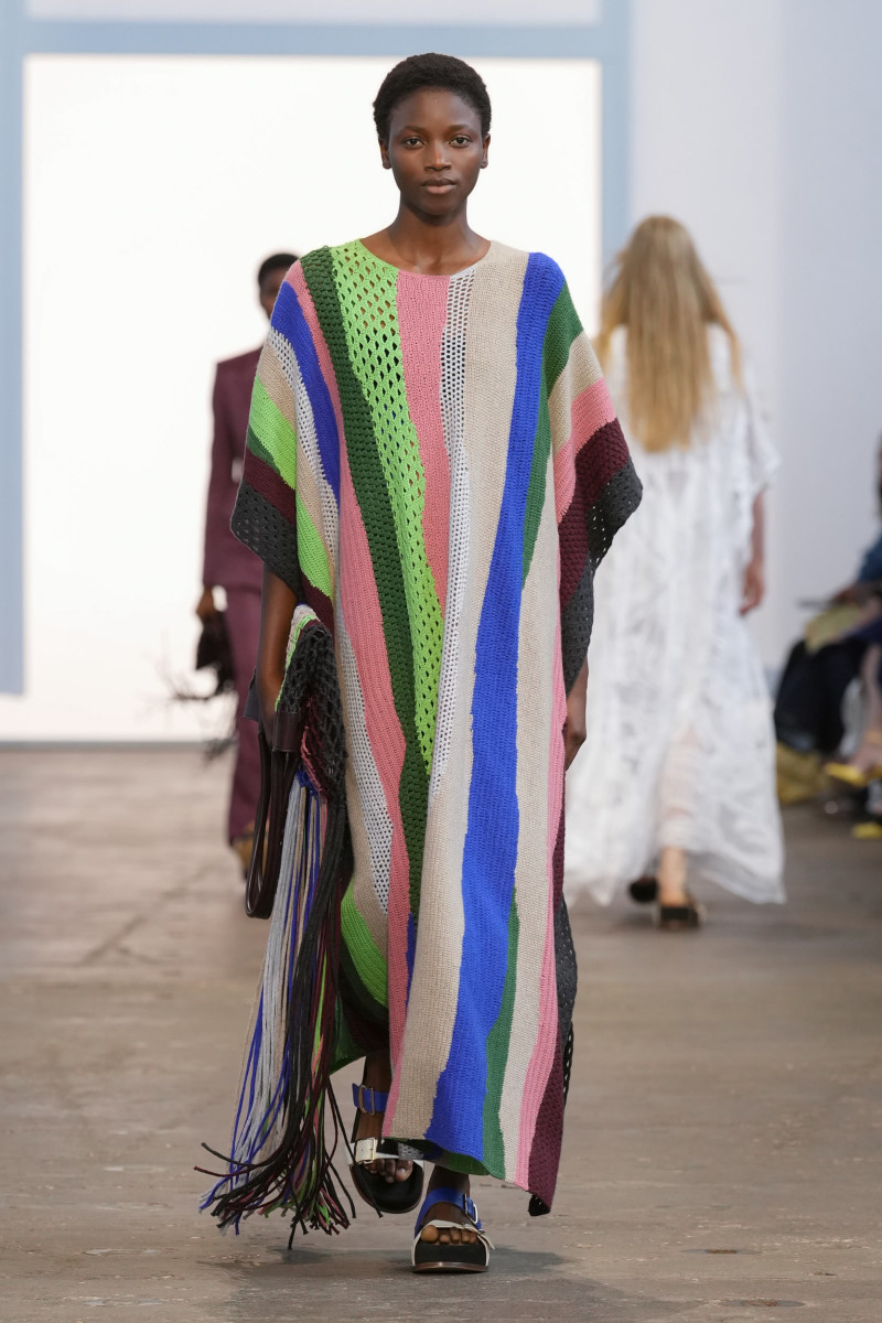 For Spring 2024, Gabriela Hearst Is All About Protective Layers ...