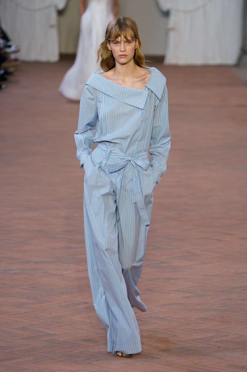 Alberta Ferretti Strips It Back To Basics For Spring 2024 Fashionista   Alberta Ferretti Spring 2024 7 