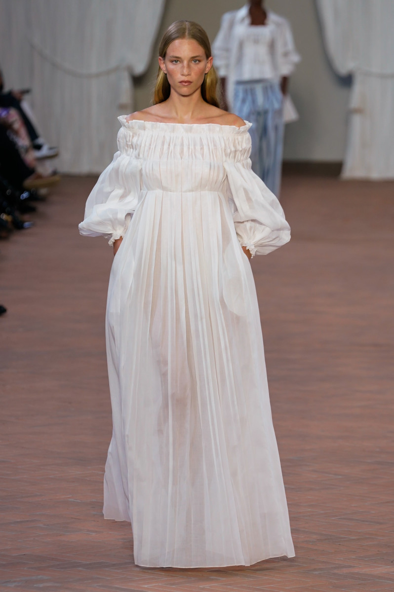 Alberta Ferretti Strips It Back To Basics For Spring 2024 Fashionista   Alberta Ferretti Spring 2024 5 